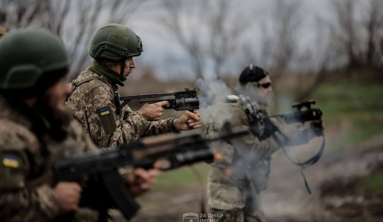 На фронті понад 150 боєзіткнень за добу, найгарячіше на Покровському та Костянтинівському напрямках, - Генштаб. КАРТА