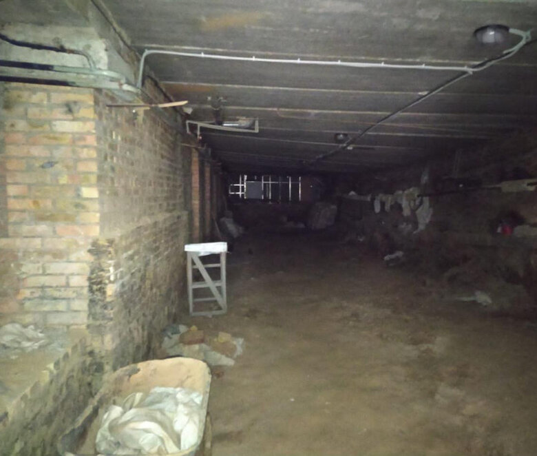 Просідання ґрунту спричинило аварію на будівництві укриття в дитсадку. Поліція Києва відкрила кримінальне провадження 03