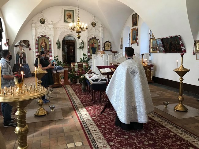 Смерть ветерана та волонтера Віталія Панича: Перед хворим чоловіком просто відкрили двері боксу, які виходять на вулицю, і виставили його: Все. Ідіть 02