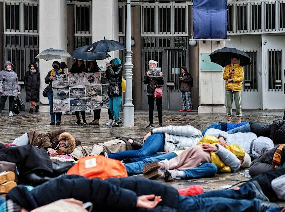 В Вене прошла акция в память жертв геноцида в Буче 07