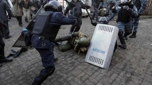 Щодо полковника Пилипенка, обвинуваченого в побитті євромайданівців, розпочато службове розслідування, - МВС