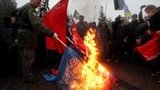 В Киеве во время марша "Свободы" призвали к революции, а ультрас "Динамо" сожгли флаги ПР и КПУ. ВИДЕО (обновлено)