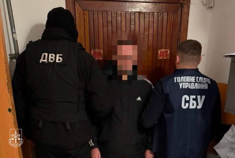 Викрито організаторів схем для ухилянтів