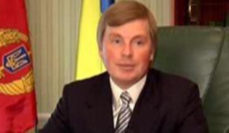 Самый молодой 32-летний украинский генерал закончил 9 классов, ездит на авто за $500 тысяч и живет, по декларации, в гараже. + ВИДЕО.