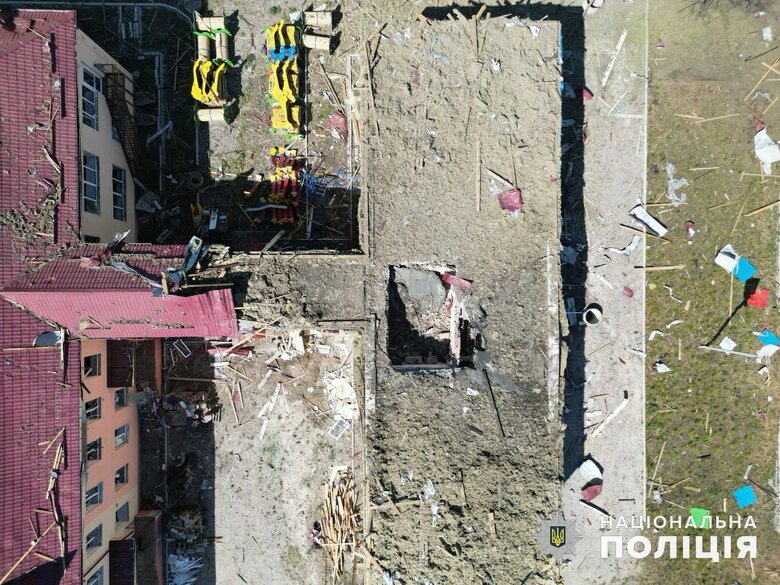 Окупанти вдарили по Мирнограду на Донеччині, є поранені