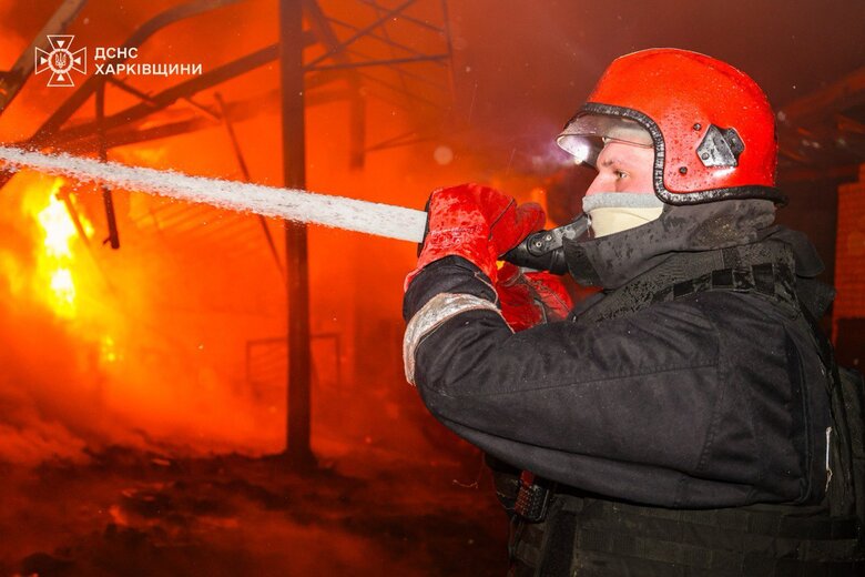 Пожежа на складі у Харкові
