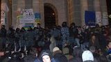 "Шафки і ключик для щитів": Репортаж із судового засідання у справі про розгін Майдану 30 листопада