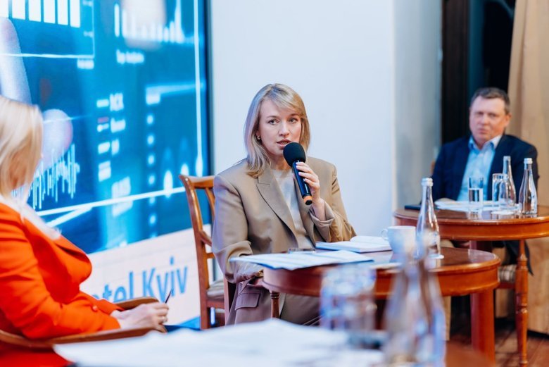 Народна депутатка України Олена Шуляк, фракція "Слуга народу"