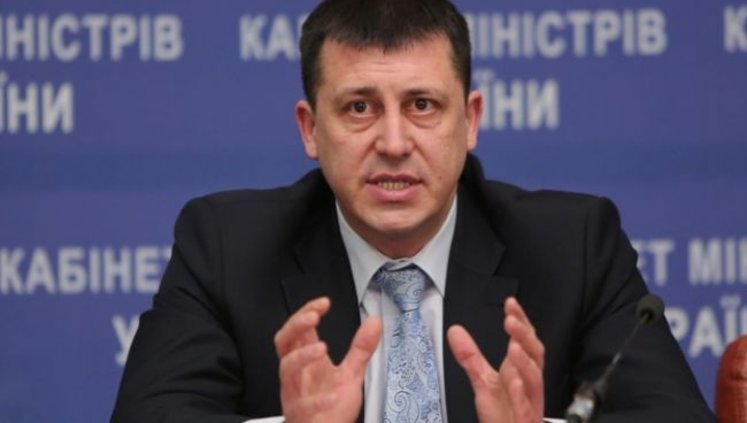 У власному кабінеті затриманий Головний санлікар України Святослав Протас. У глав СЕС 19 областей проводяться обшуки, - Аваков. ВIДЕО
