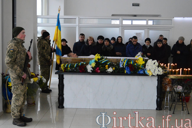 З начальником розвідки 8-го окремого гірсько-штурмового батальйону 10-ї ОГШБр майором Кузнєцовим попрощалися в Івано-Франківську 03
