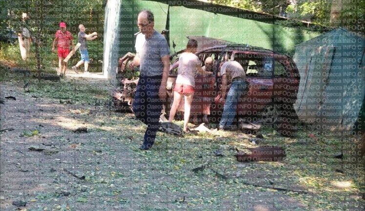 Взрыв автомобиля в Одессе квалифицирован как попытка теракта, - СБУ
