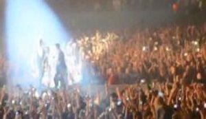 На концерте 30 Seconds to Mars весь зал скандировал "Слава Украине!". ВИДЕО