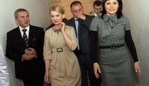 Выборы все ближе: Тимошенко подружилась с Черновецким и съездила с ним в больницу. ФОТОрепортаж.