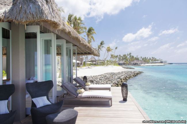 Vacation in Maldives cost Ukraine’s Poroshenko about $500,000, - Skhemy project 02