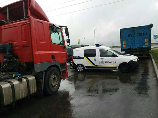 Чергове звалище львівського сміття виявлено на Київщині, - Нацполіція 02