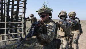 Принято решение о создании отдельных штурмовых войск, - Зеленский