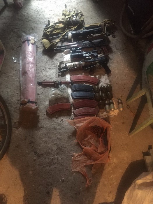 СБУ виявила схованку зі зброєю та боєприпасами в районі ООС 03