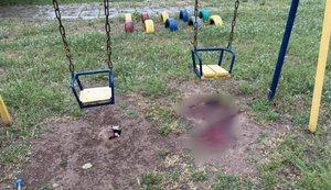 Обстріл дитячого майданчика у Херсоні: одна дитина у вкрай тяжкому стані. ВIДЕО