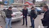 В Кропивницькому затримано працівника міграційної служби, який обіцяв за $3,5 тис. "відмазати" від армії, - ДБР. ФОТОрепортаж