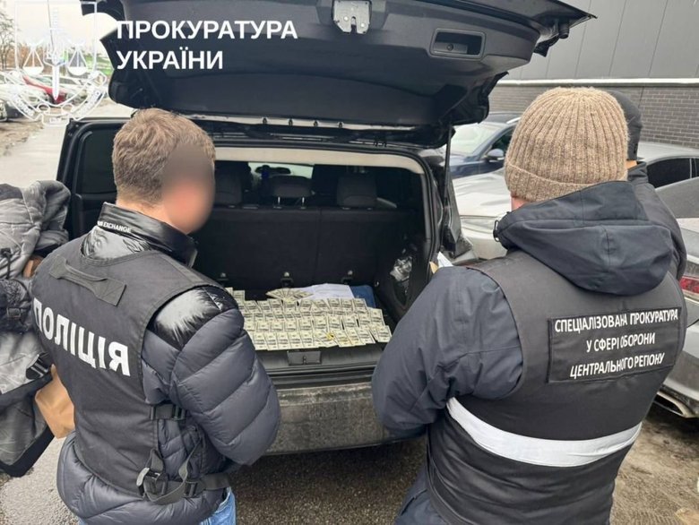 За деньги предлагал службу в тылу