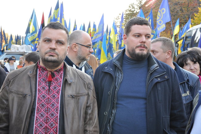 Националисты провели в центре Киева Марш УПА 24