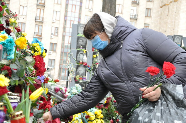 У Києві відслужили панахиду за Героями Небесної Сотні 38
