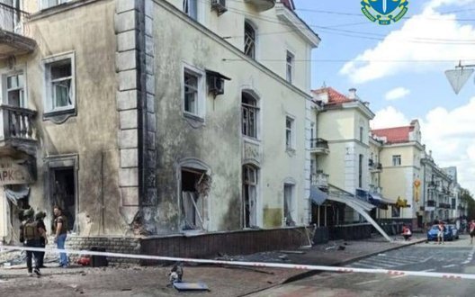 Ракетний удар по драмтеатру в Чернігові: трьом російським воєначальникам повідомлено про підозру. ДОКУМЕНТ