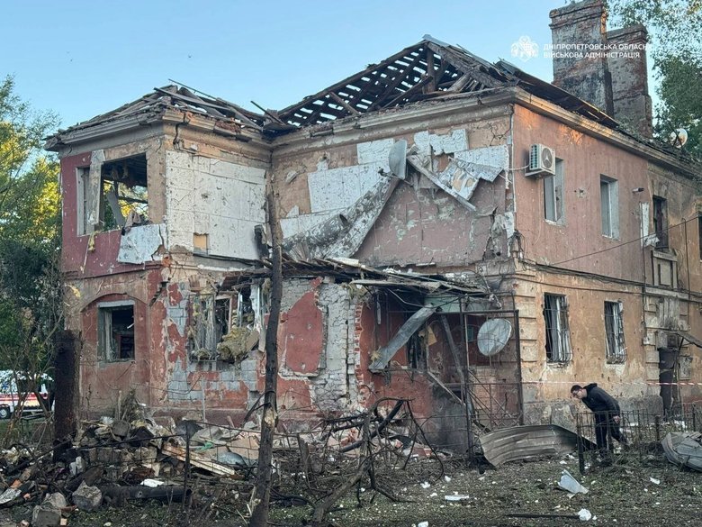 Russia attacked Dnipro: a fire broke out following the strike