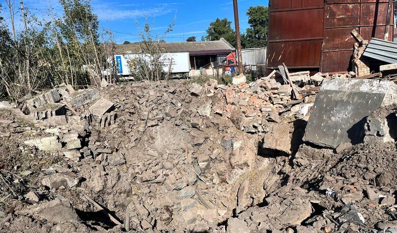 Россия выпустила 8 ракет по Краматорску. Повреждены склады гуманитарной помощи. Есть раненый в тяжелом состоянии, - мэр Гончаренко 02