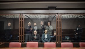 9 херсонцев "приговорили" к 14-20 годам колонии в России: обвинили в "терроризме"