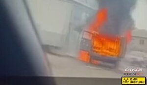 Две "буханки", пулемет "Утес" и позицию вражеских операторов БПЛА уничтожили контрразведчики в тылу врага с помощью дронов "Дикі шершні". ВИДЕО