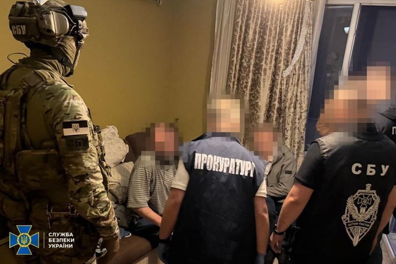 СБУ и Нацполиция задержали 11 организаторов схем уклонения от мобилизации