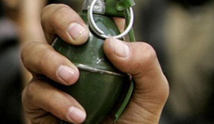 In Poltava, terrorist with grenade exchanges police officer taken hostage for head of regional police department, is trying to leave city
