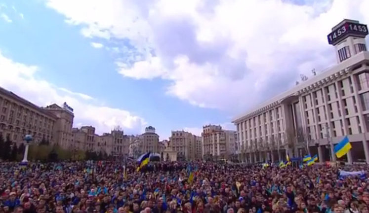 Poroshenko comes to Independence Square in Kyiv to ‘Protect Ukraine’ rally. VIDEO