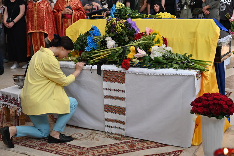 Із відомим льотчиком Андрієм Пільщиковим (Juice), який загинув в авіатрощі на Житомирщині, попрощалися у Києві 21