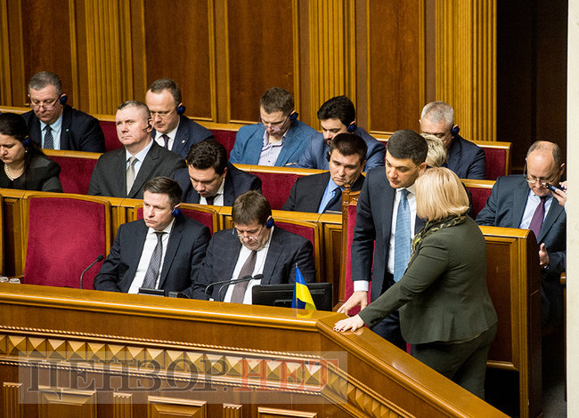 Листування Купрія про яхту, обійми Лозового і Бахтєєвої, черга до Гройсмана, - день роботи ВР 22 березня 11