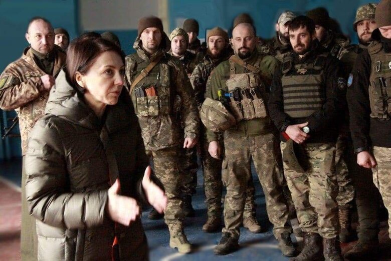 Піхотинців, які обороняють Бахмут, відзначили нагородами 01