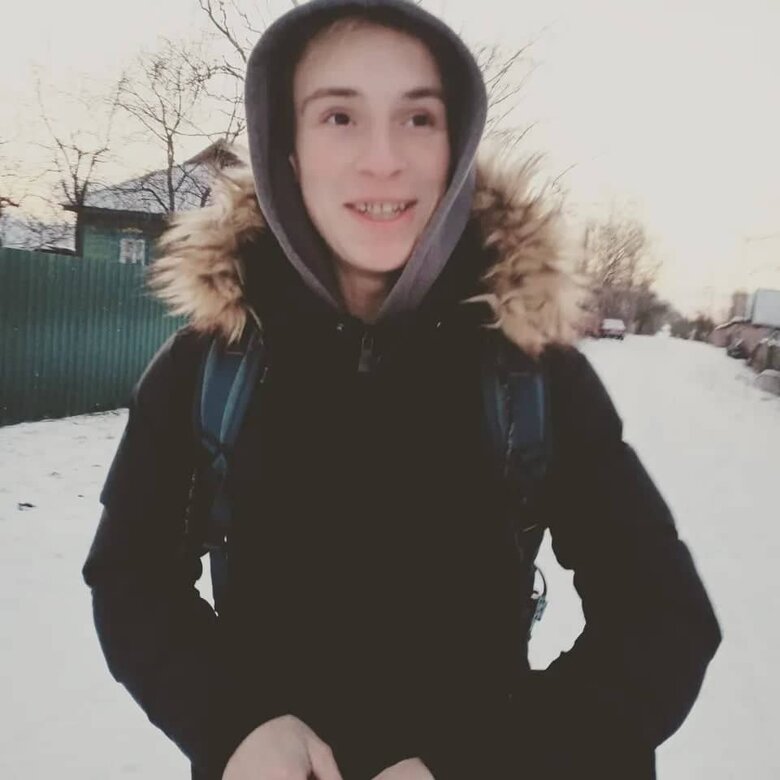 Разом народилися, разом поховали: на Чернігівщині рашисти розстріляли 17-річних братів-близнюків та їхнього друга 05