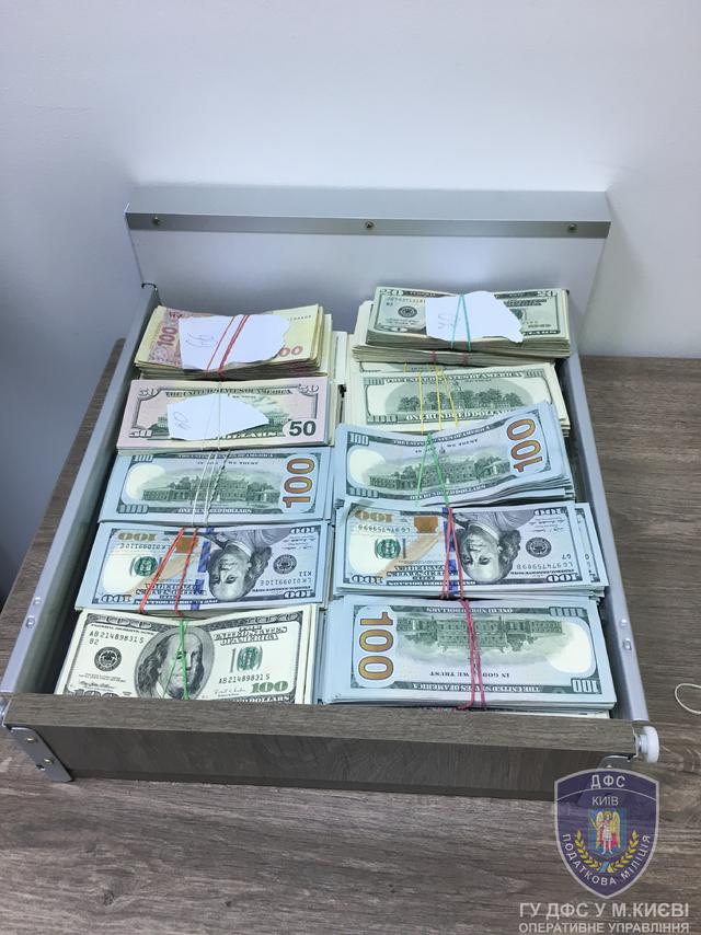 Київські податківці ліквідували міжнародну схему легалізації грошей із використанням криптовалют 04