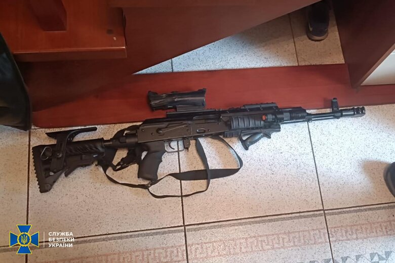 СБУ заблокировала очередной канал переправки призывников через границу 04 СБУ заблокировала очередной канал переправки призывников через границу 04