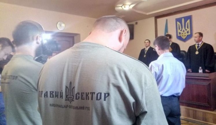Стрілянина в Мукачеві: чотирьом членам "Правого сектору" зарахували тюремні терміни як відбуті за "законом Савченко". ФОТО