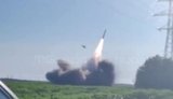 Українські військові показали залп HIMARS по місцях скупчення штурмових груп окупантів. ВIДЕО