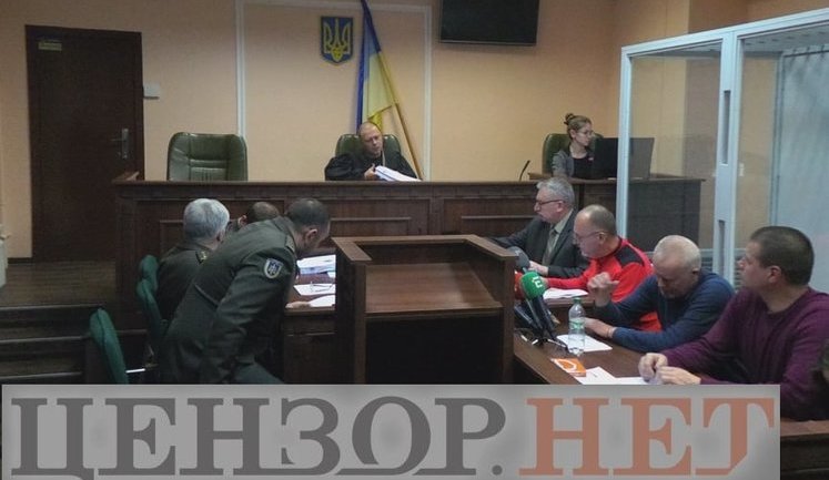 Наказ, виданий міністром Лебедєвим і главою ГШ Заманою в грудні 2013 року, потребує слідства, - військовий експерт Козій