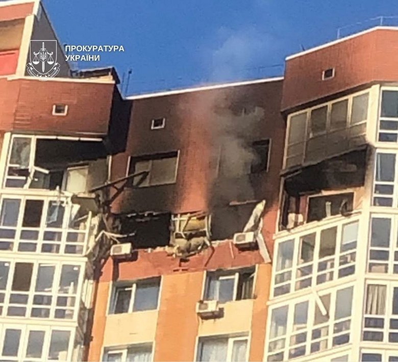 Удар по будинку в Києві 2 жовтня: загинула людина