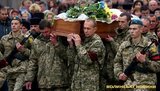 С погибшим на Донбассе от пули снайпера воином 14-й ОМБр Максимом Пасичнюком простились в Луцке. ФОТОрепортаж