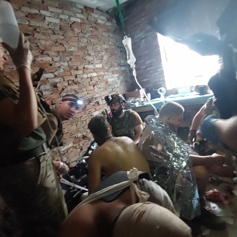 Командир медроти бойового підрозділу патрульної поліції Олександр Войтенко: Найбільша проблема на фронті - затяжна евакуація 13