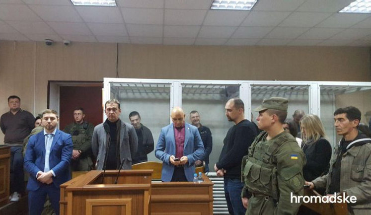 Суди щодо вбивств на Майдані: "казні" на сцені, зброя у швидких, Пашинський, Парубій і Кожара