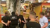 Участковый инспектор полиции задержан в Одессе при получении 13 тыс. грн взятки, - военная прокуратура. ФОТО