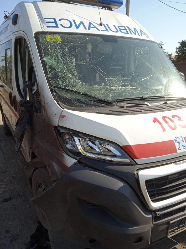 російський дрон атакував бригаду швидкої на Херсонщині
