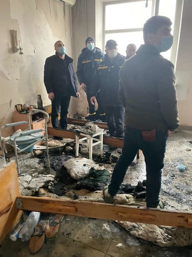 Оприлюднено фотографії з чернівецької лікарняної палати, де сталася трагедія 02